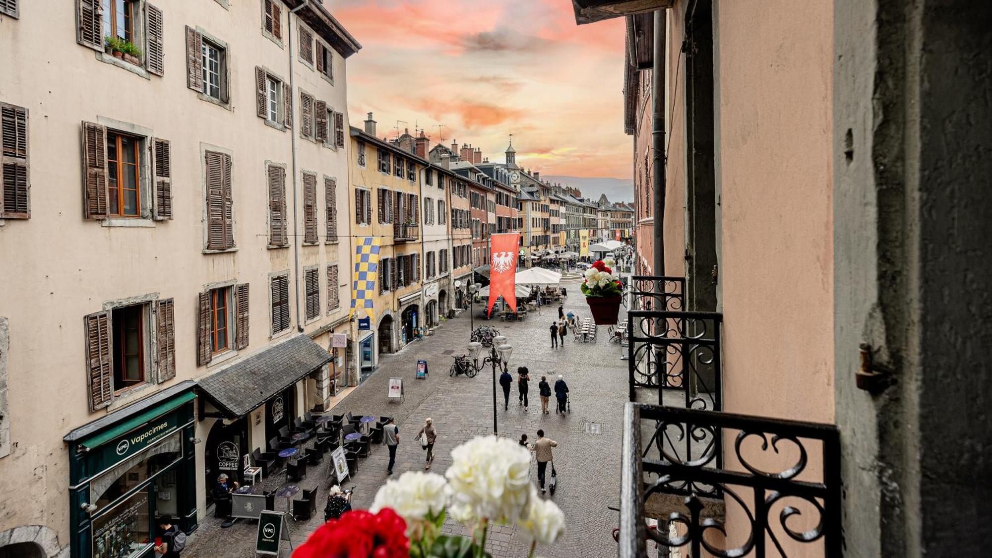 L'ecrin Alpin - Centre Historique - Standing Apartment